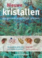 Nieuwe kristallen en geneeskrachtige stenen 9789059206540, Boeken, Verzenden, Zo goed als nieuw, J. Hall