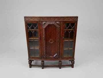 Vitrine - Eik - met de hand uitgehouwen