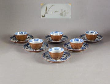 Een Chinese blauw-wit, monochroom chocoladeglazuur