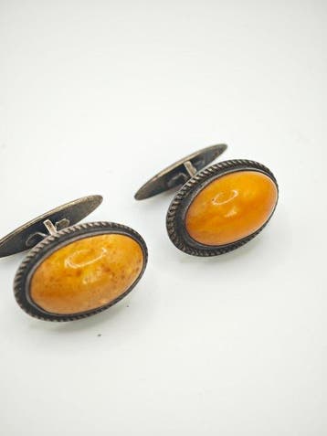 Oud Baltisch boteramber goudvergulde manchetknopen zilver