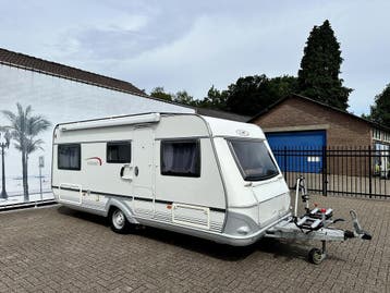Caravans met enkele bedden, mover en airco te huur