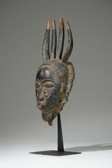 Een houten masker - Baule - Ivoorkust (Zonder minimumprijs)
