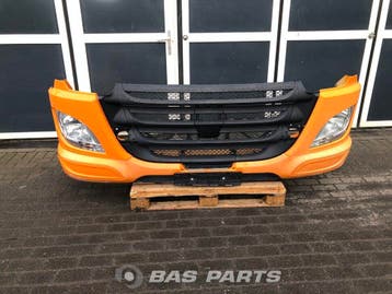 Bumper DAF CF Euro 6 1829799, Ophalen, Gebruikt, DAF, Carrosserie en Plaatwerk