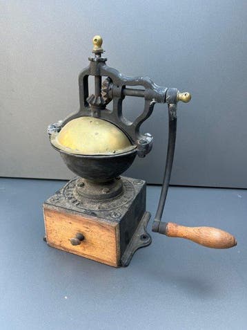 Peugeot - Koffiemolen - Gietijzer