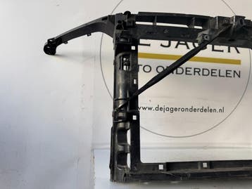 SKODA OCTAVIA 3 VOORFRONT FRONT 5E0805588, Ophalen, Gebruikt, Voor, Skoda