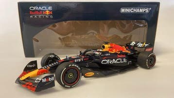 Minichamps 1:18 - Model raceauto - Oracle Red Bull Racing, Nieuw