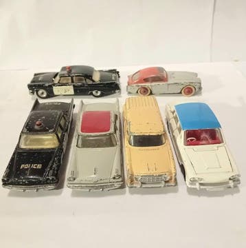 Dinky Toys 1:43 - Modelauto (6) - Triumph 2000 (135) Dodge, Nieuw