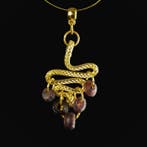 Oud-Romeins Pendant, met romeinse paarse glazen kralen