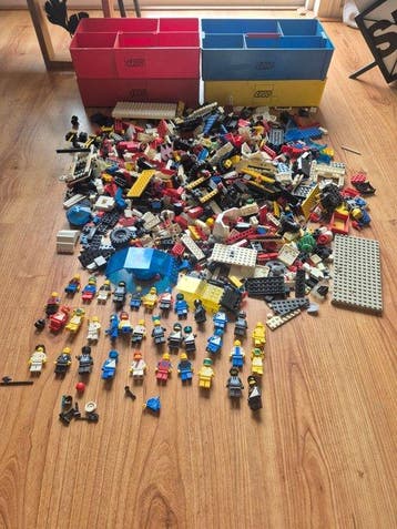 Lego Onderdelen - Verzameling space onderdelen, minifiguren,, Nieuw