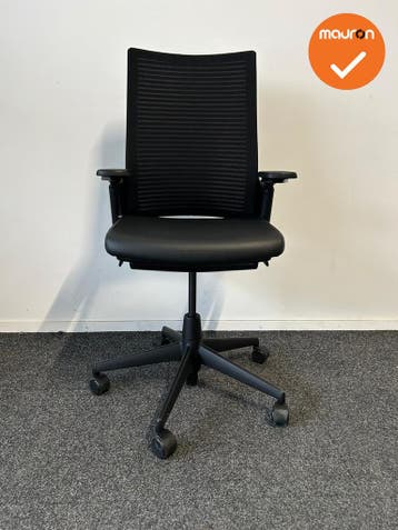 Ahrend 2020 bureaustoel  - refurbished - Zwart kunstleer - h, Werkplek, Ophalen of Verzenden, Gebruikt, Stoel