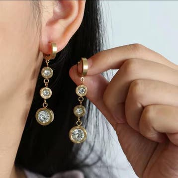 Elegante hang vergulde oorbellen met zirkonium GOUDEN KLEUR, Nieuw