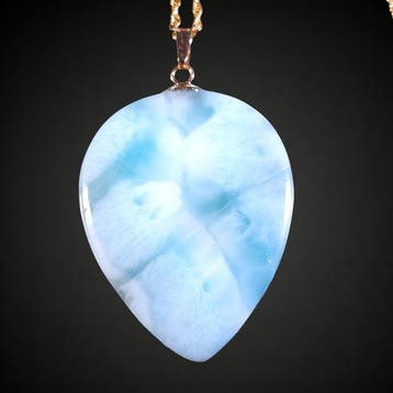Geen reserve – 42,1 ct Larimar gezet in een goudgevuld