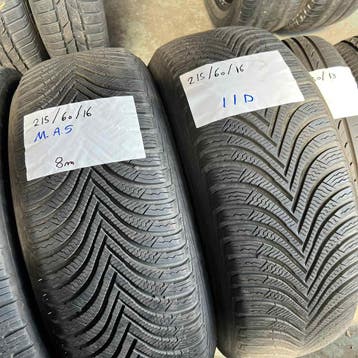 2 x Michelin Alpin 5 215-60-16 Winterbanden 8mm, Auto-onderdelen, Banden en Velgen, 16 inch, Band(en), Personenwagen, Gebruikt