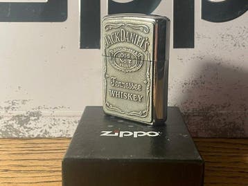 Zippo - JACK DANIELS - 2009 - En relief - Zonder, Verzamelen, Nieuw
