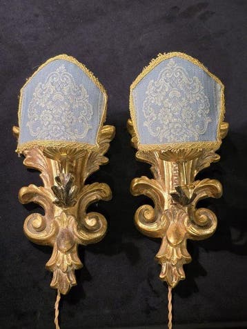 Wandkandelaar (2) - Hout - Set van twee houten gouden, Antiek en Kunst