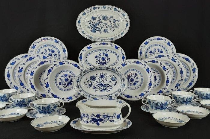 Tirschenreuth Bavaria - Zwiebel Muster - Tafelservies (36) -, Antiek en Kunst, Antiek | Meubels | Tafels