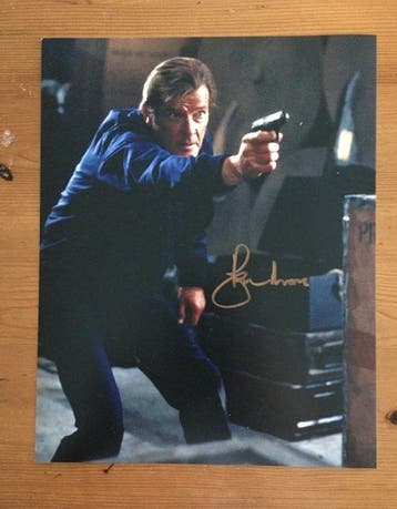 James Bond 007: For Your Eyes Only - Sir Roger Moore Signed, Nieuw