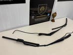 Tesla Model 3 4x4 Dual ruitenwisser arm set rechts en links, Gebruikt
