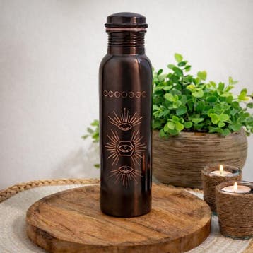 Puur koperen waterfles gegraveerde zon antique ± 950 ml, Ophalen of Verzenden, Nieuw