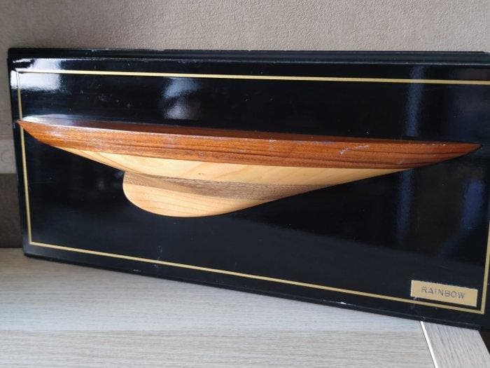 Rainbow - Halfmodel - Rainbow, Hobby en Vrije tijd, Modelauto's | 1:5 tot 1:12