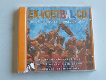 EK Voetbal CD - De 14 Allerbeste voetbalkrakers (nieuw), Ophalen of Verzenden, Zo goed als nieuw