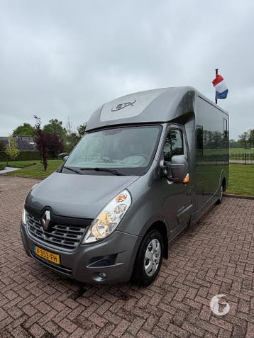 Prachtige dubbelcabine STX paardenwagen! 2017 - 54.000km!, Ophalen, Zo goed als nieuw, Polyester, 2-paards trailer