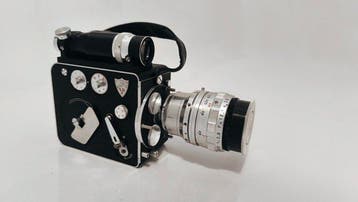 Leveque L.D. 8 + SOM Berthiot Pan-Cinor 12.5-36mm Analoge