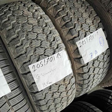 2 x Goodyear 205-70-15 4 Seizoenbanden 8,5mm, Auto-onderdelen, Banden en Velgen, Gebruikt, 15 inch, All Season, Band(en)