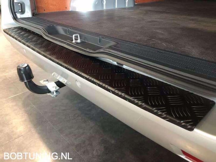 Zwart aluminium traanplaat bumperbescherming Opel vivaro / R, Auto-onderdelen, Carrosserie en Plaatwerk, Nieuw, Ophalen of Verzenden