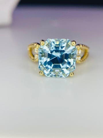 Ring - 14 karaat Geel goud - 5.20ct. tw. Aquamarijn -, Nieuw