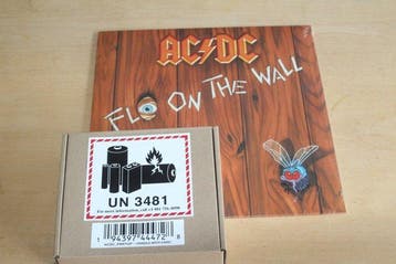 AC/DC - Power Up - deluxe edition CD Box + Fly On The Wall, Cd's en Dvd's, Nieuw in verpakking