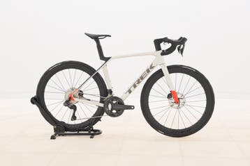 Trek MADONE SL 7 GEN 8 – 2025 – 162 - 173 cm, Fietsen en Brommers, Fietsen | Racefietsen, Verzenden, Zo goed als nieuw