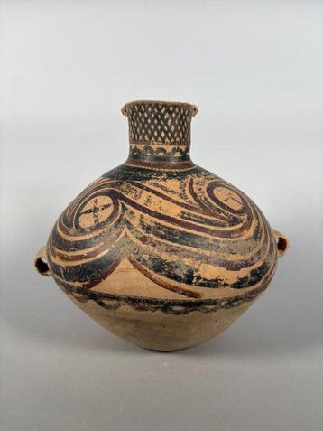 Yangshao Terracotta Vaas van gebakken aardewerk,