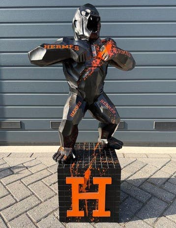 Daluxe Art - 1999 • XXL Hermes Gorilla Display – 110 cm