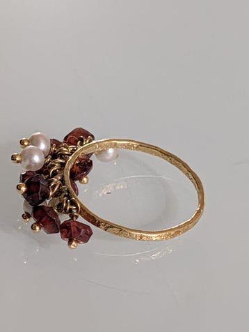 Ring - 18 karaat Geel goud Granaat - Parel, Nieuw