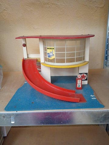 Speelgoed Tankstation speelgoed - 1950-1960 - België