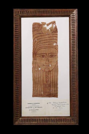 Oude Egypte, fragment van beschilderd linnen met een