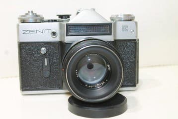 KMZ Zenit-E + Valdai Helios-44-2 2/58mm - M42 | Single lens, Nieuw