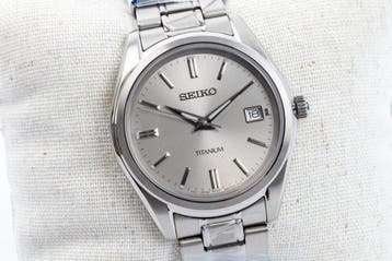 Seiko - SUR369P1 - TITANIUM - Date - 40.2 mm - Zonder, Sieraden, Tassen en Uiterlijk, Nieuw