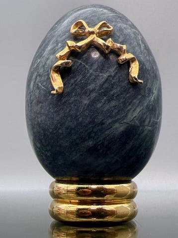 Fabergé ei - Schatkist van eieren - Verguld, Marmer