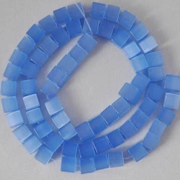 10 x Glaskraal kubus cate-eye 8 mm – gat 1 mm – hemelsbl, Ophalen of Verzenden, Nieuw, Kraal