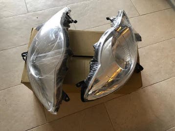 set nieuwe koplampen Peugeot 107 2005 t/m 2012., Auto-onderdelen, Verlichting, Ophalen of Verzenden, Nieuw, Peugeot