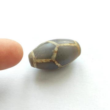Oud-Tibetaans of Nepalees Geëtst agat Ellipsvormig talisman