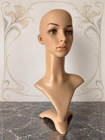 Mannequin - Iconic 1970s–80s Female Mannequin Bust – Extra, Antiek en Kunst