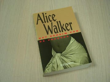 Walker, Alice - Het geheim van de vreugde, Nieuw