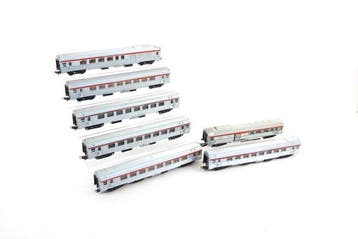 Jouef, Lima H0 - Modeltrein personenwagen (7) - Zeven Inox, Hobby en Vrije tijd, Modeltreinen | H0, Nieuw