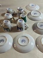 Themacollectie - Set van 20 miniatuur theekopjes met, Antiek en Kunst