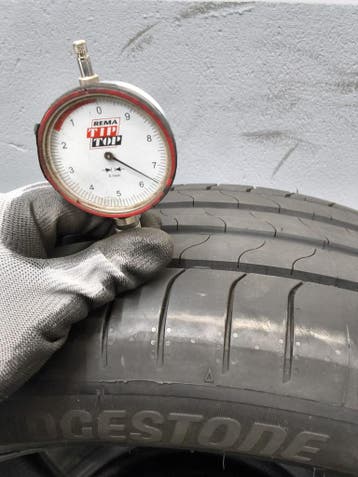 Set 4x Bridgestone Turanza 225/50 R19 zomerbanden (setprijs), 19 inch, Gebruikt, Ophalen of Verzenden, Band(en)
