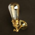 Wandlamp Kingston Messing E27, Huis en Inrichting, Nieuw