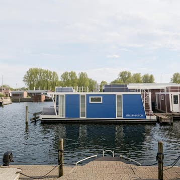 Huis gevonden in of bij Naarden, Huizen en Kamers, Naarden, Noord-Holland